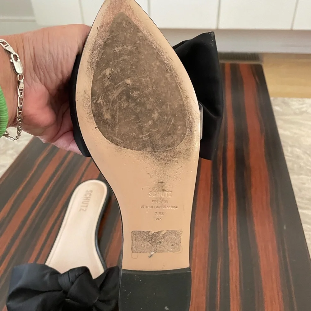 SCHUTZ /Black /Size 7.5B/ Flats/Gently Worn - Picture 4 of 6